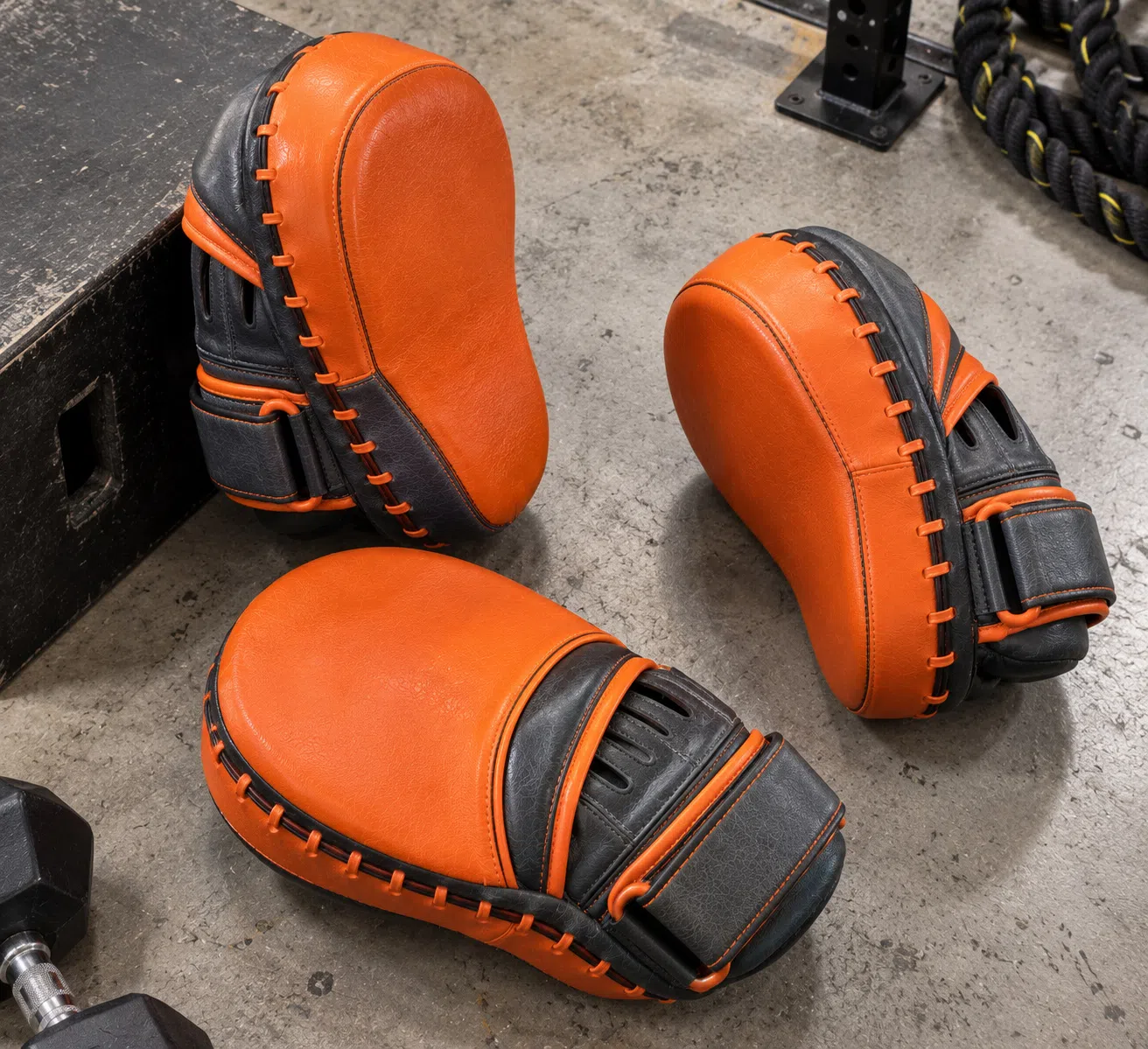 Focus mitts product photo 05