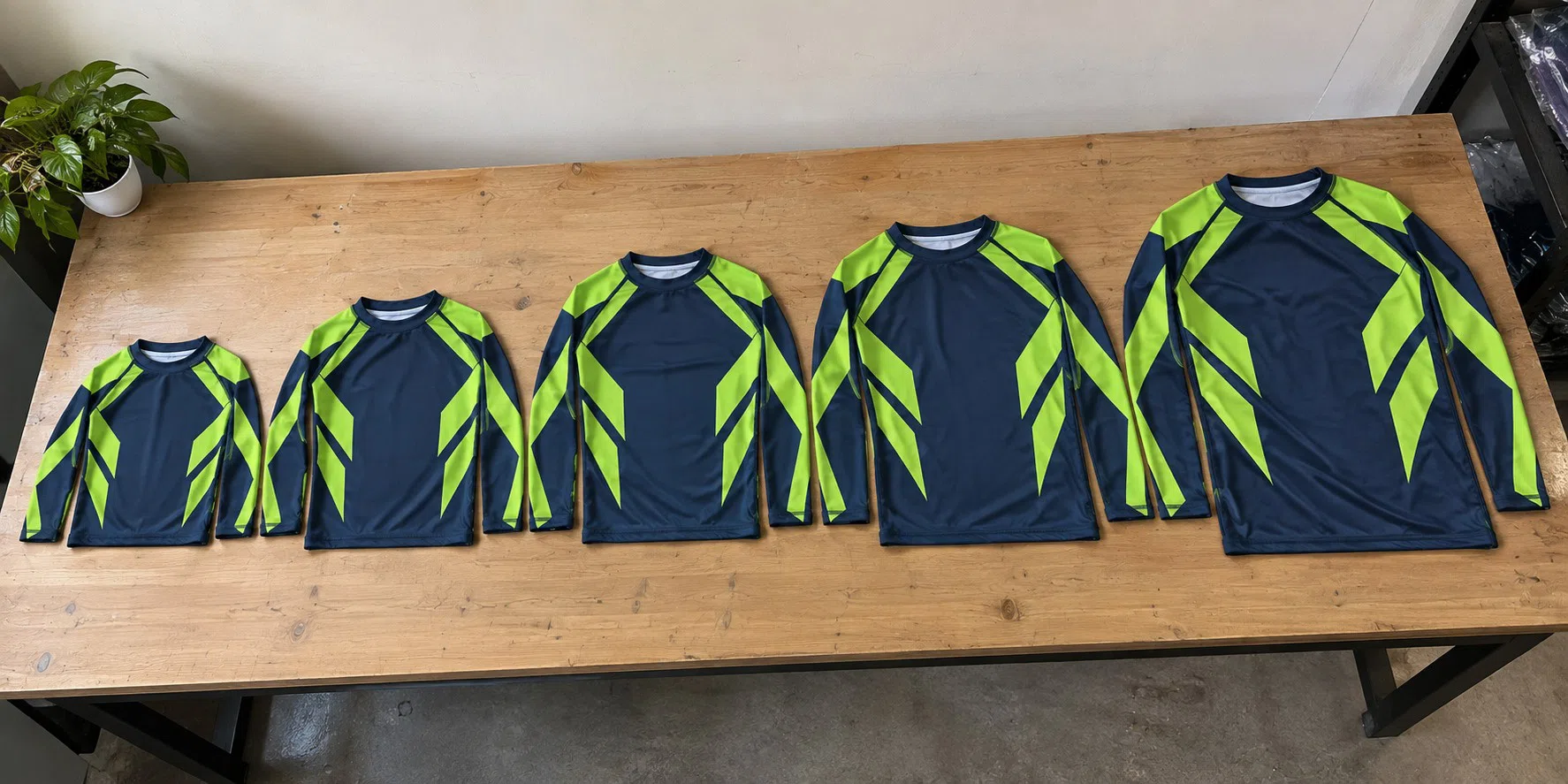 Kids rash guard product photo 02