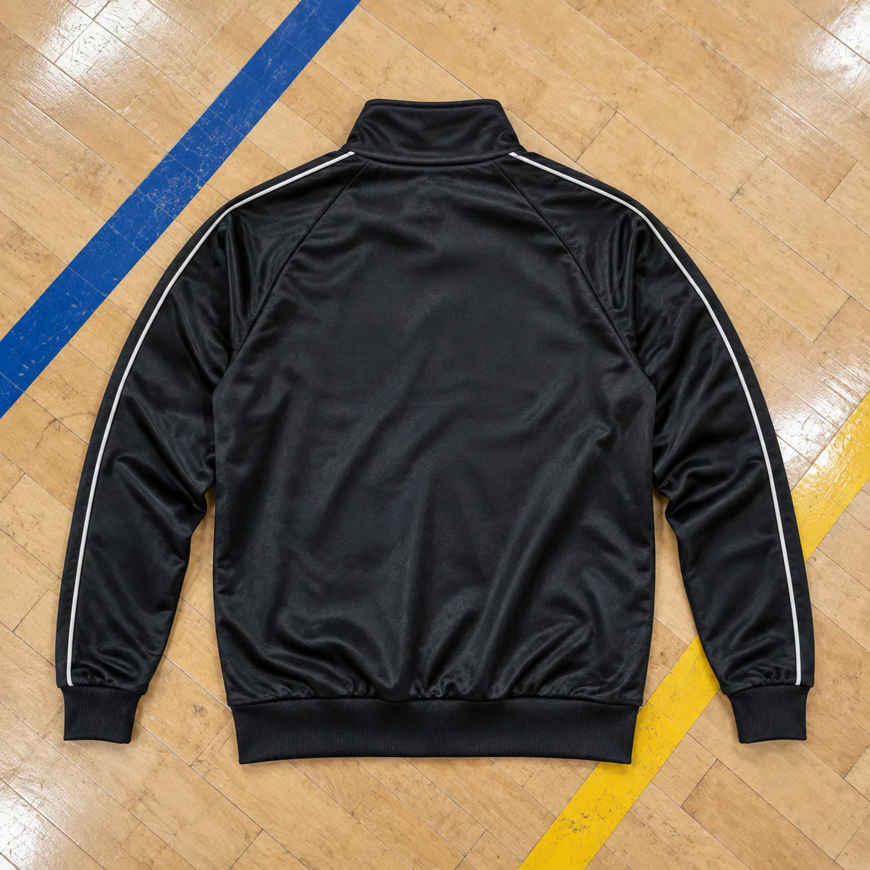 Tracksuit product photo 09